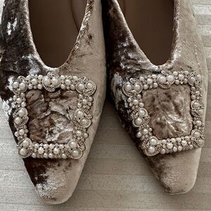 Sam Edelman Womens Janina Elegant Velvet Pearl-Embellished Women's Shoes